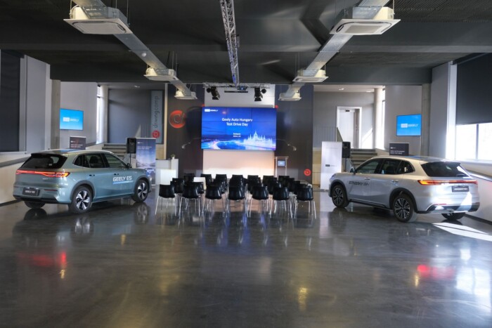 Újabb óriás kínai autógyártó érkezett Magyarországra – itt a Geely 7