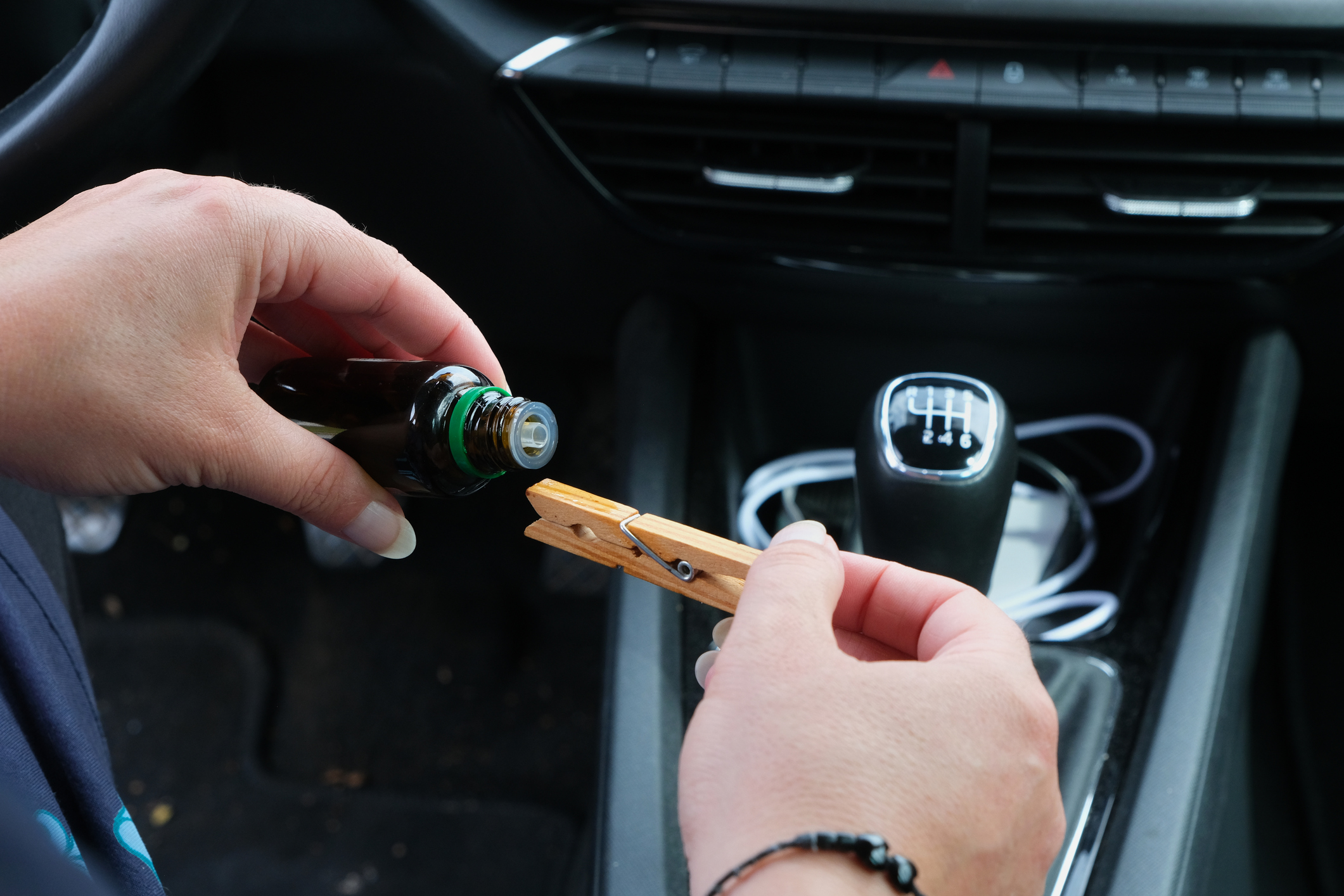 Ne dőlj be ennek az olcsó trükknek, ha bűzlik az autód