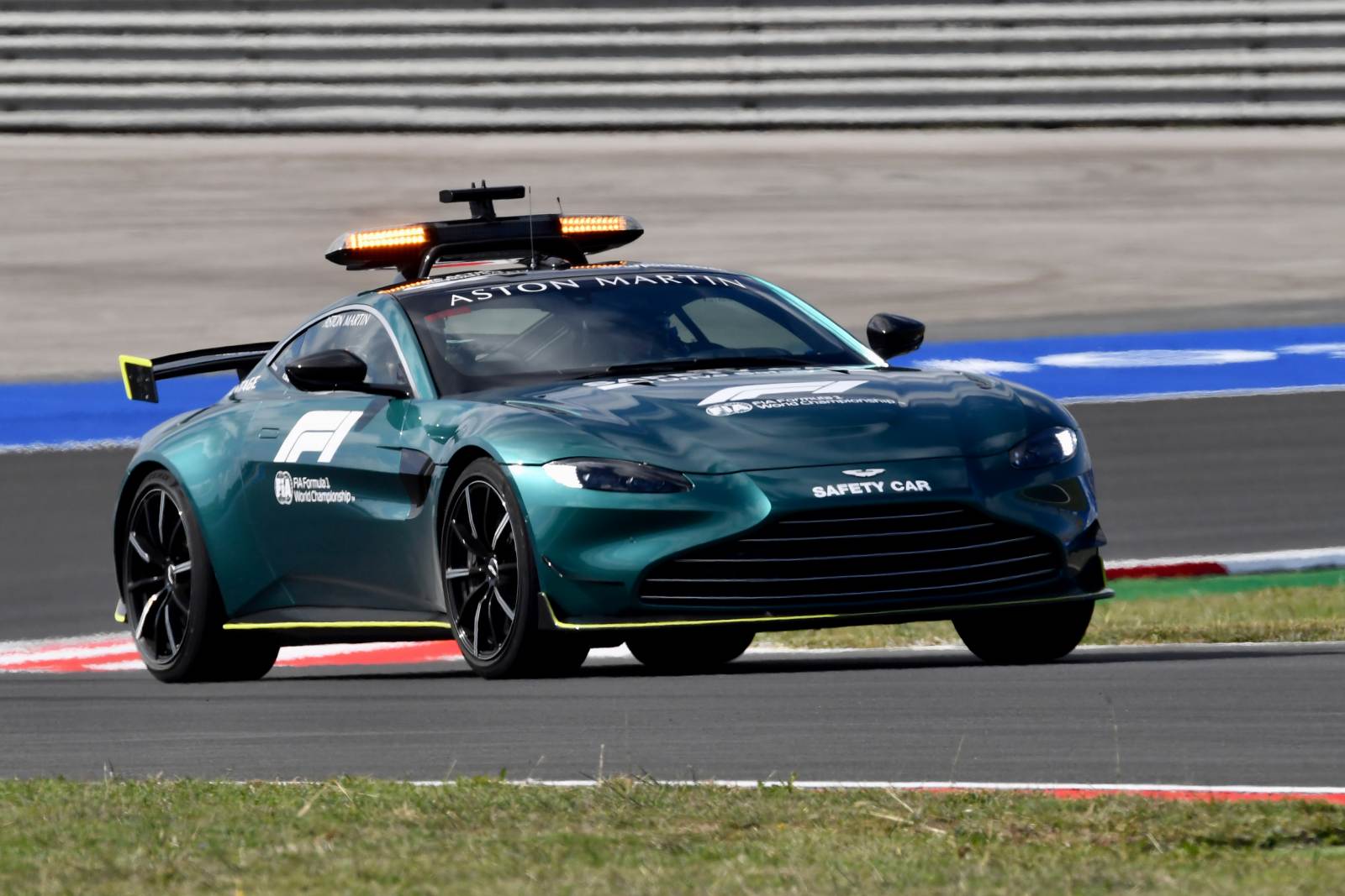 Formula 1 2021 Turkish GP | Vezess