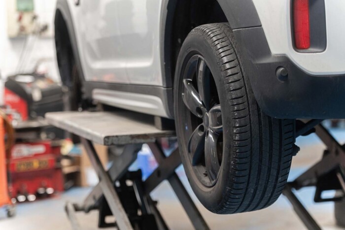 Összetörték a kocsimat a szervizben, de nem ismerik el – mit tehetek? 1