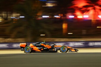 Az első tesztnapon folytatódott a Verstappen-Norris adok-kapok