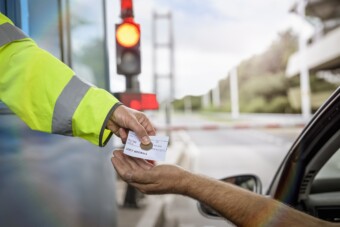 Új autós átverés terjed, nyílt színen, pofátlanul zajlik