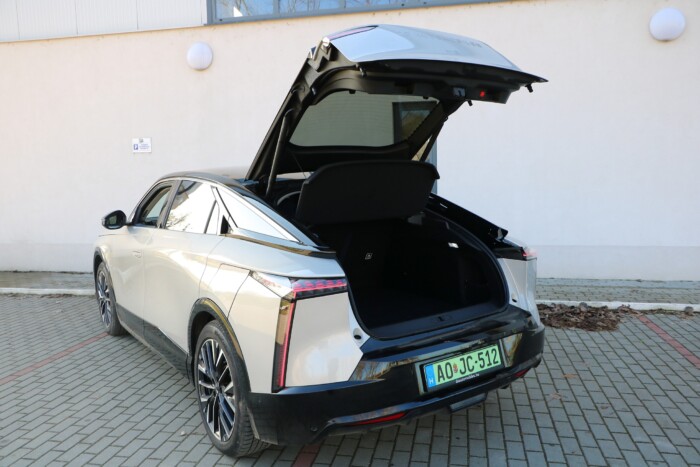 Ilyen az autózás modern csúcsa a franciák szerint 16