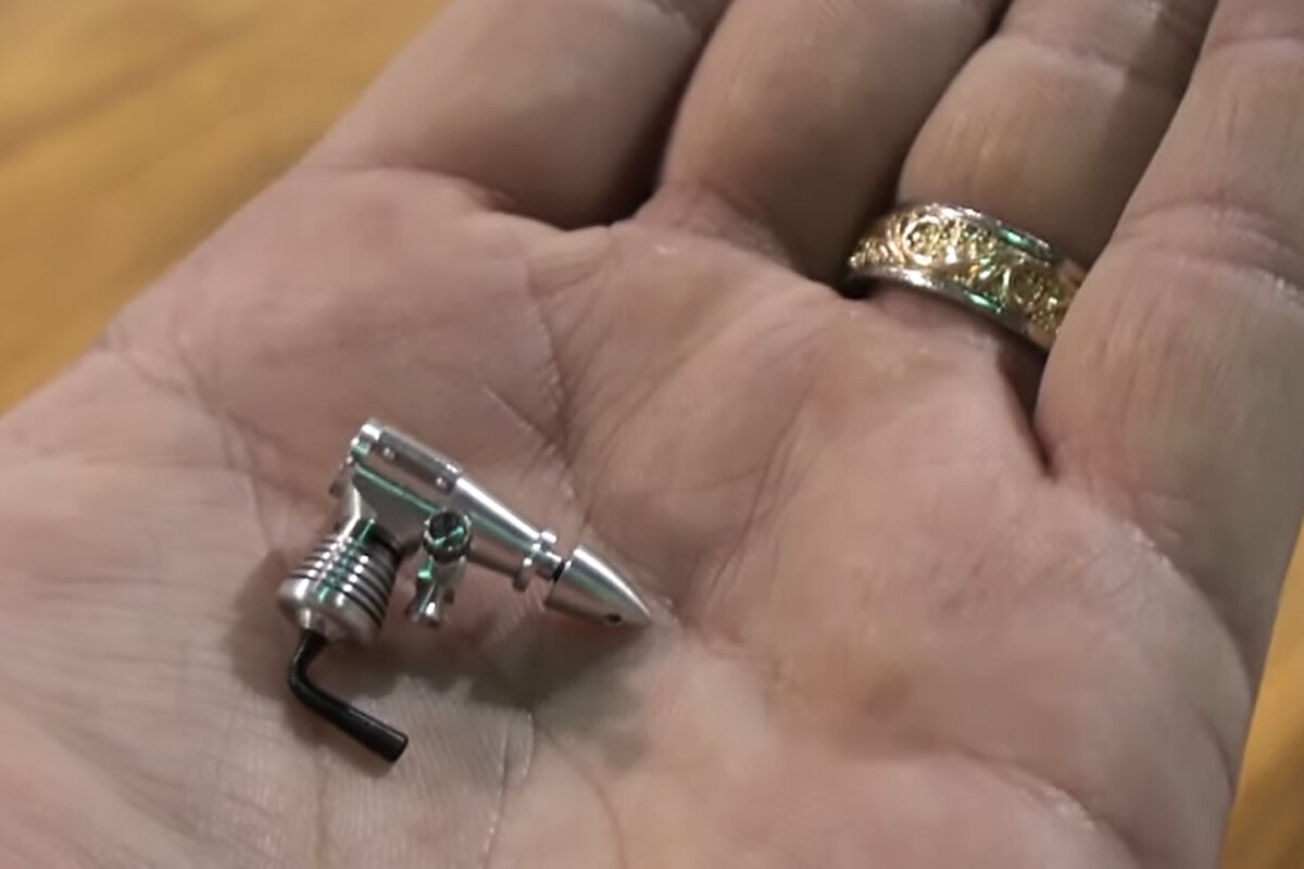 Hihetetlen, de a világ legkisebb dízelmotorja elfér a tenyerünkben