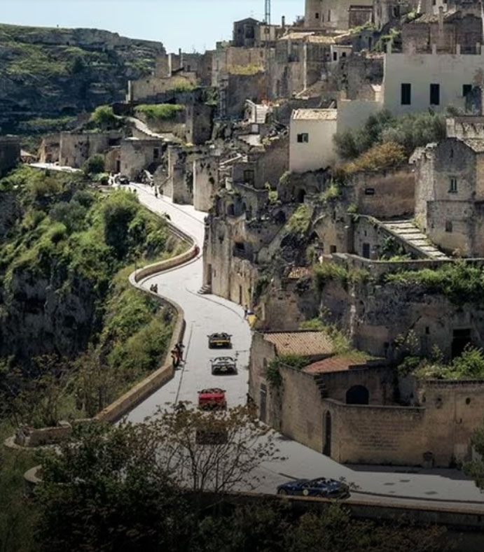 Luxusutakon építik a bizniszt a sportkocsis magyarok 10