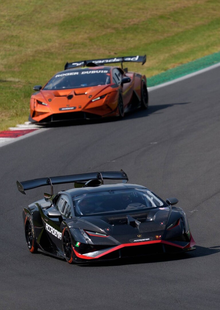 Luxusutakon építik a bizniszt a sportkocsis magyarok 6