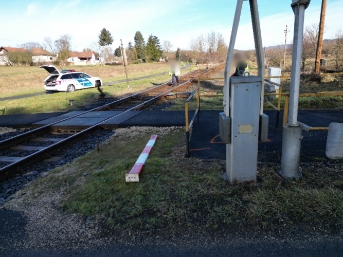 Nem vette észre, hogy piros a vasúti lámpa 1