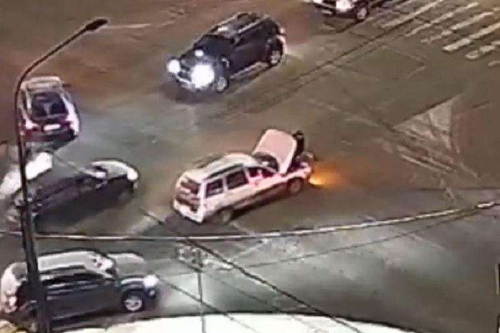 Saját sofőrjét akarta elütni az “önvezető” Lada