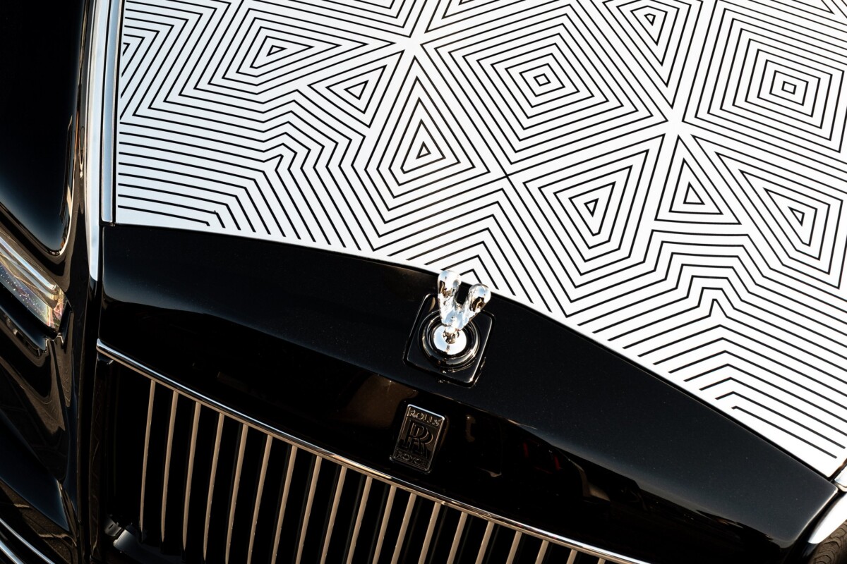 Nem volt még ilyen: lézerrel vágtak mintákat autóra