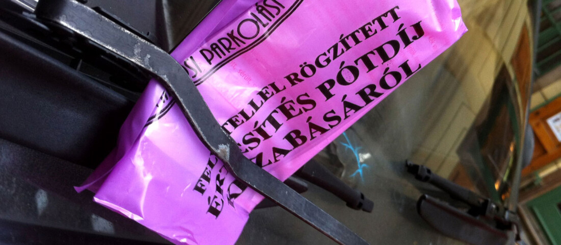 Fizetett, aztán pofára esett a szabálykövető autós