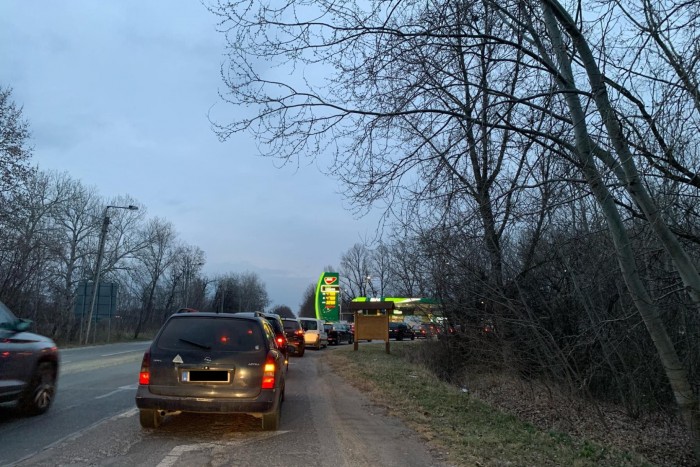 Ezért fog a gatyád is rámenni a tankolásra: óriási drágulás jön a magyar kutakon 2