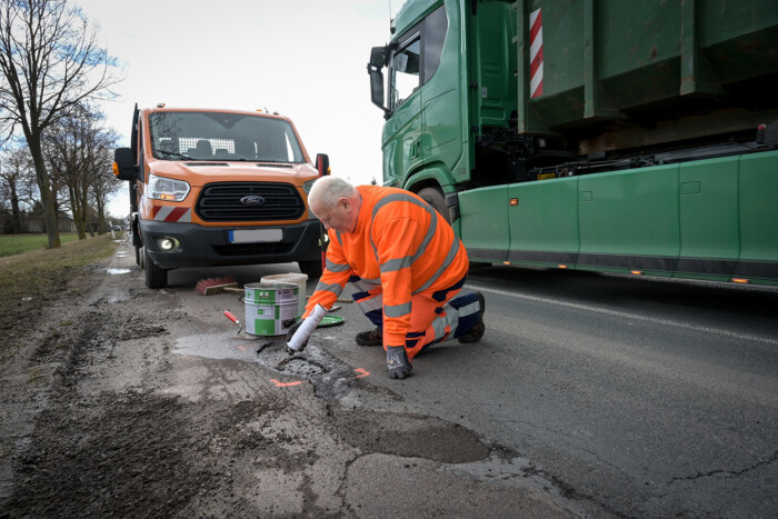 Ezért nem javítják a kátyús utakat a városodban 3