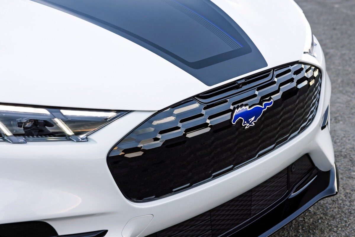 Saját nagyapjának álmodja magát ez a Ford