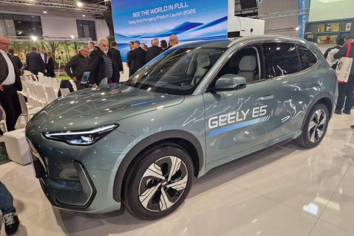 Árversenyt indított Magyarországon a Geely 5
