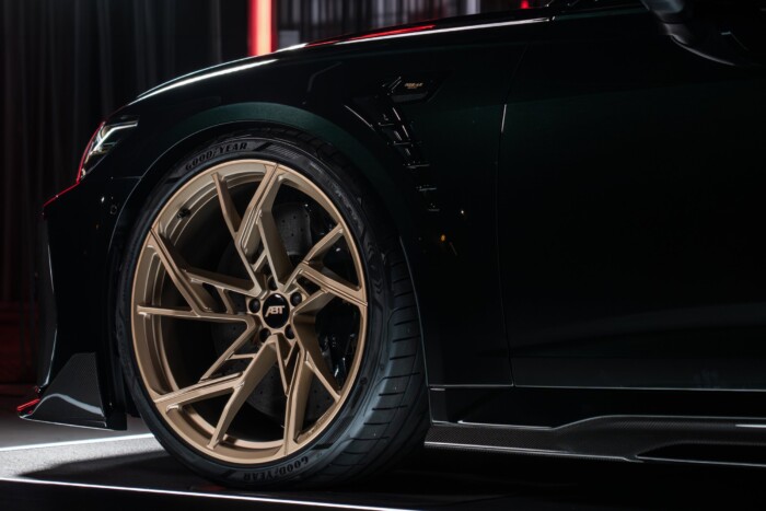 Pokoli kombival ünnepel az Audik legnagyobb mágusa 6