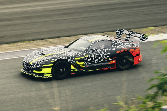 Minden eddiginél keményebb Mercedes születik 8