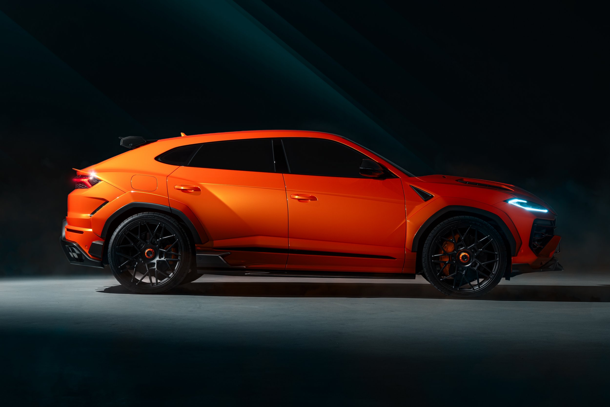 2nd-edit-high-res-urban-automotive-lamborghini-urus-3-of-13 | Vezess