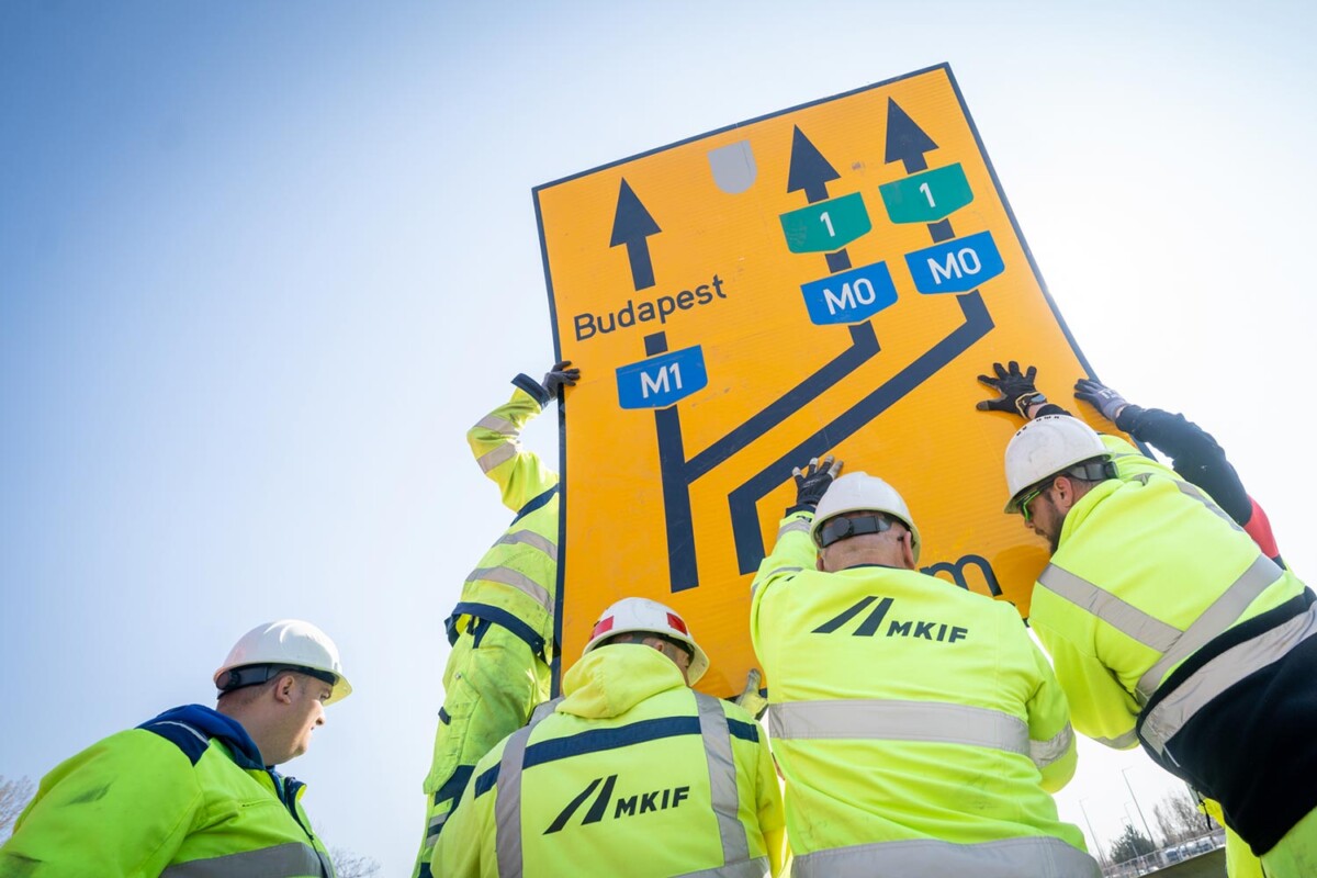 Meglepetés az M1-esen: átépítették a terelést