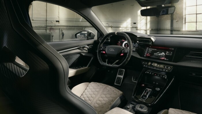 Szülinapra aranyba öltözött ez az Audi 11