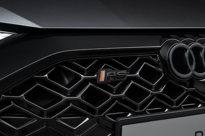 Szülinapra aranyba öltözött ez az Audi 8