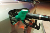 Itt a friss bejelentés, tovább rakétázik felfelé az üzemanyagok piaci ára 2