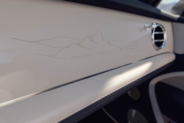 Ilyet sem hallottunk még, faluról neveztek el luxusautót 6