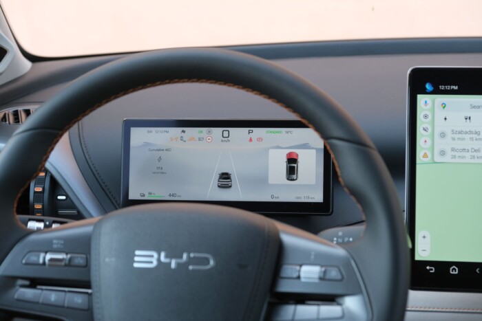 Olcsóbb, erősebb, hátsókerekes: odacsapott a BYD 14 Olcsóbb, erősebb, hátsókerekes: odacsapott a BYD 14