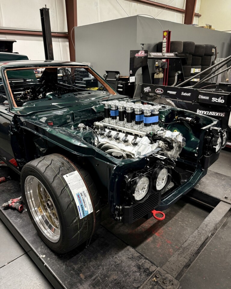 Felismered, mi volt ez az autó, mielőtt V12-es szívet kapott? 7