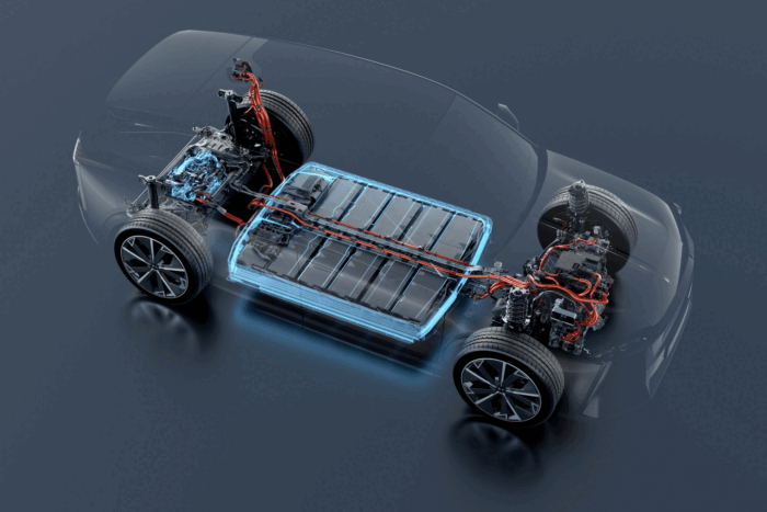 Villamosított SUV-val lép új korszakába a DS 7