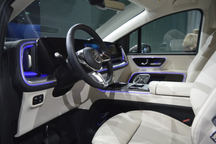 79 centis tévé van ebben a Mercedesben 9