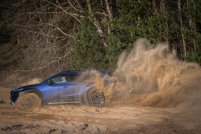 Kapitális családi autó jön Magyarországra 20