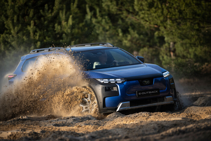 Kapitális családi autó jön Magyarországra 17