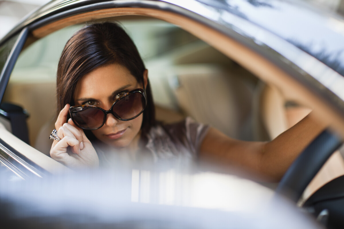 5 dolog, amit imádni fog a csajod az autóban