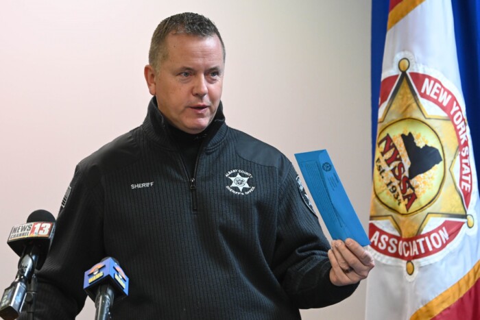 Ezek a sofőrök megtehetik, hogy borítékot csúsztassanak a rendőrnek 1