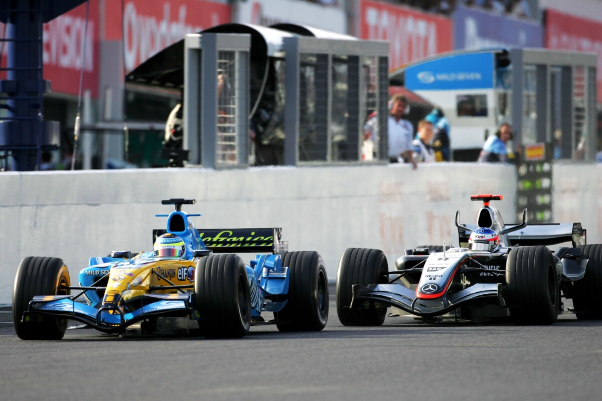 Az megvan, amikor Räikkönen az utolsó körben előzött a győzelemért?