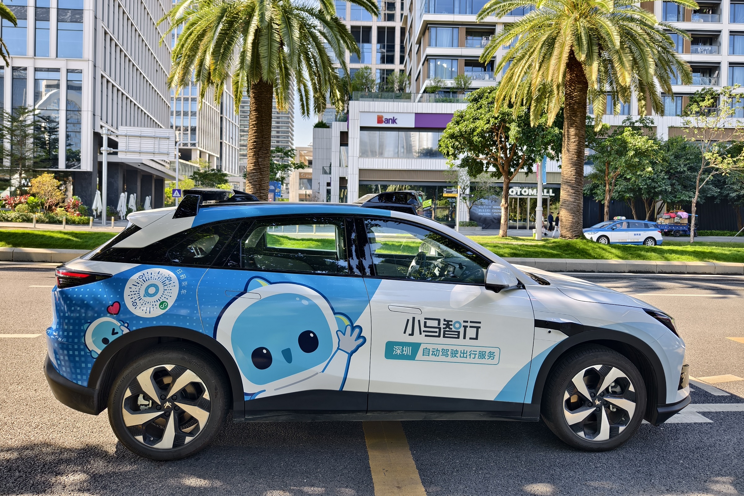 Self-driving Robotaxi Of Ponyai In Shenzhen | Vezess