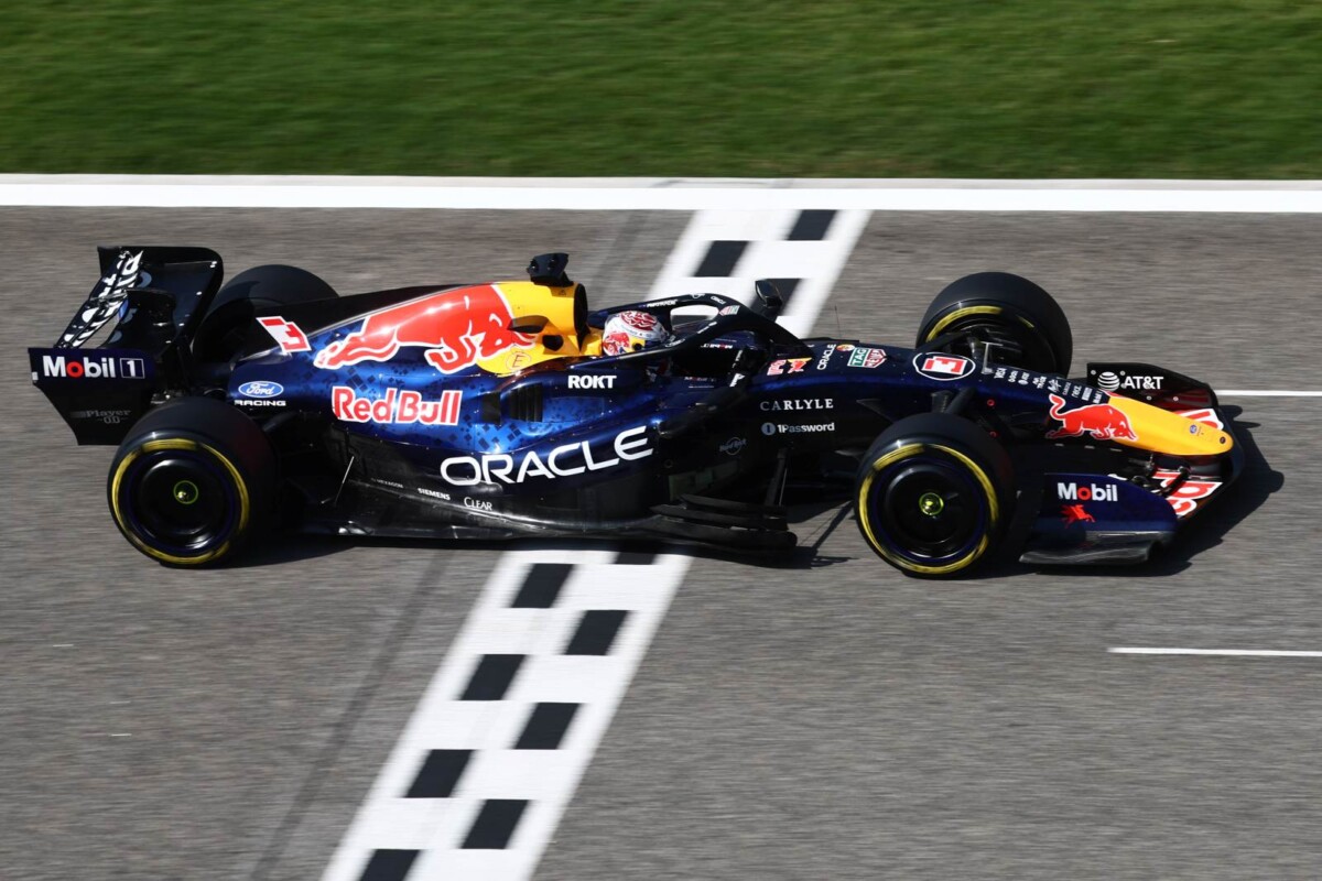 „Gyanús” a Red Bull idei autója