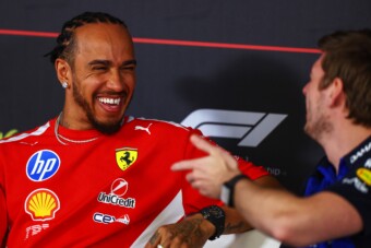 Marhákkal pótolja elpusztult kutyáját Hamilton