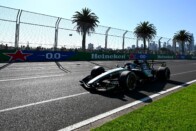 Hiába a leggyorsabb, hátrányban a McLaren 2