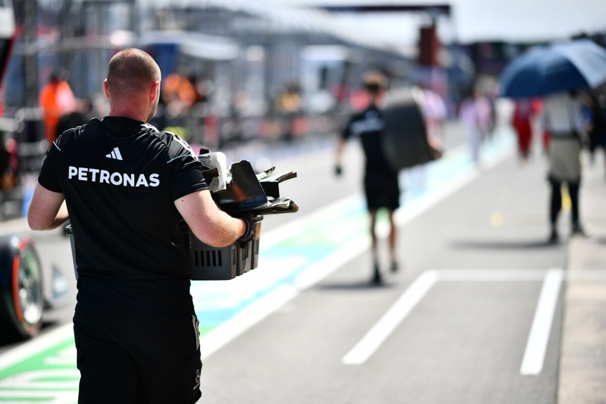 A szerelők voltak “a nap hősei” a Forma-1-ben