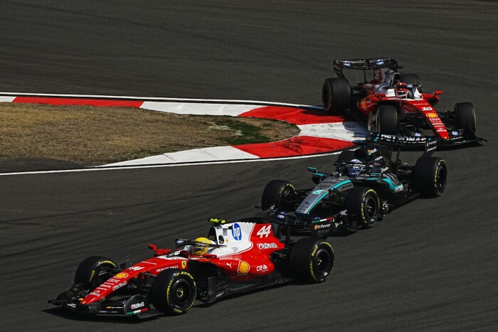 Biztonsági autó és Mercedes-büntetés az év első F1-sprintjén 6