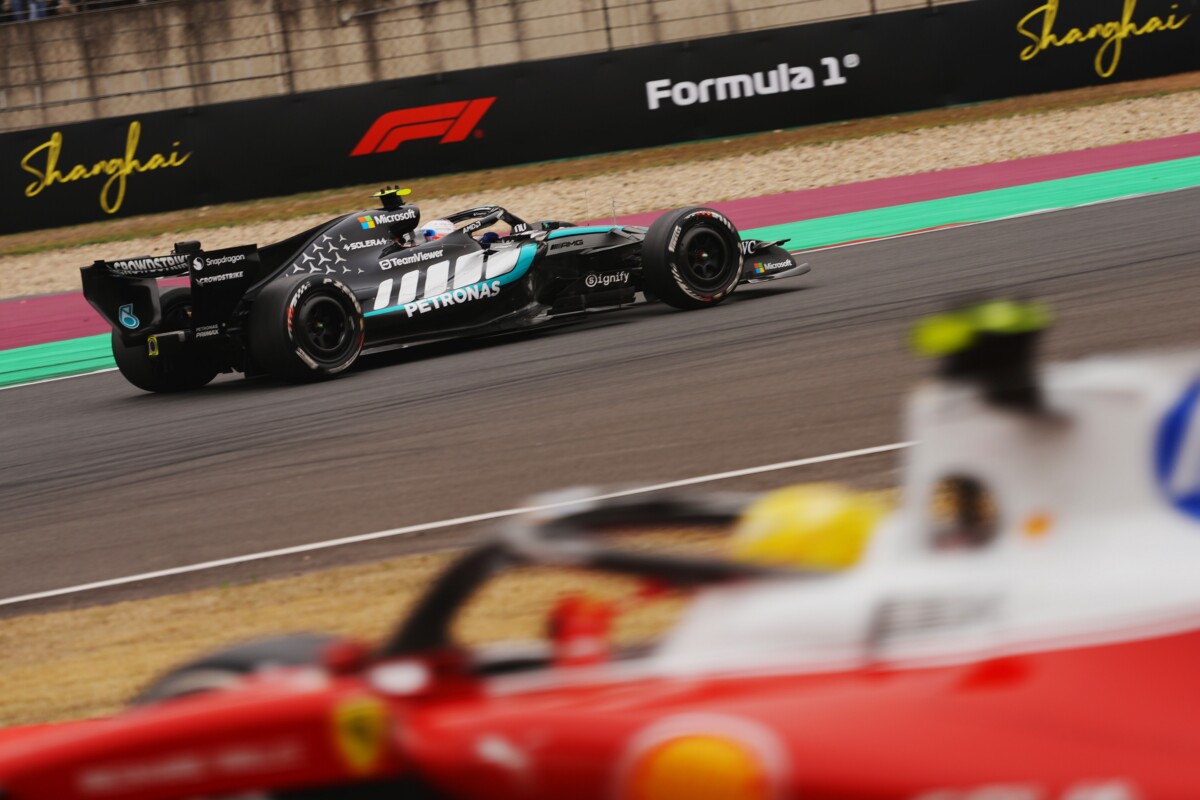 Tálcán nyújtotta a Ferrari Antonelli első F1-győzelmét