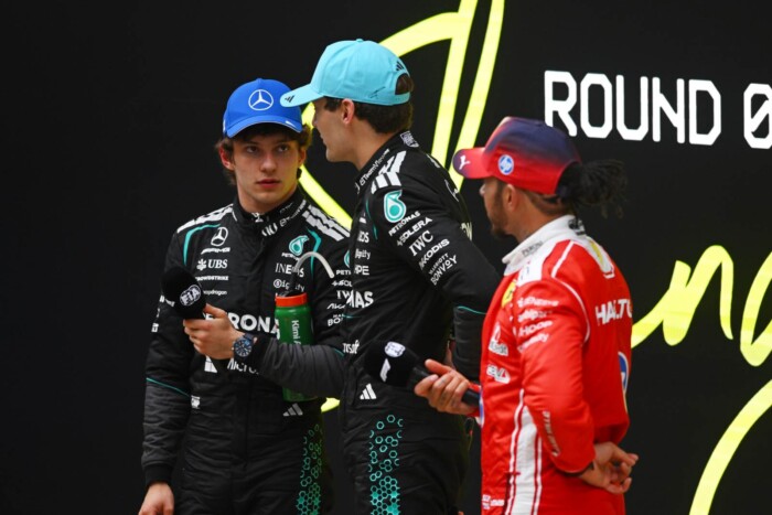 Könnyekkel küszködött az F1 legújabb győztese 2 Könnyekkel küszködött az F1 legújabb győztese 2