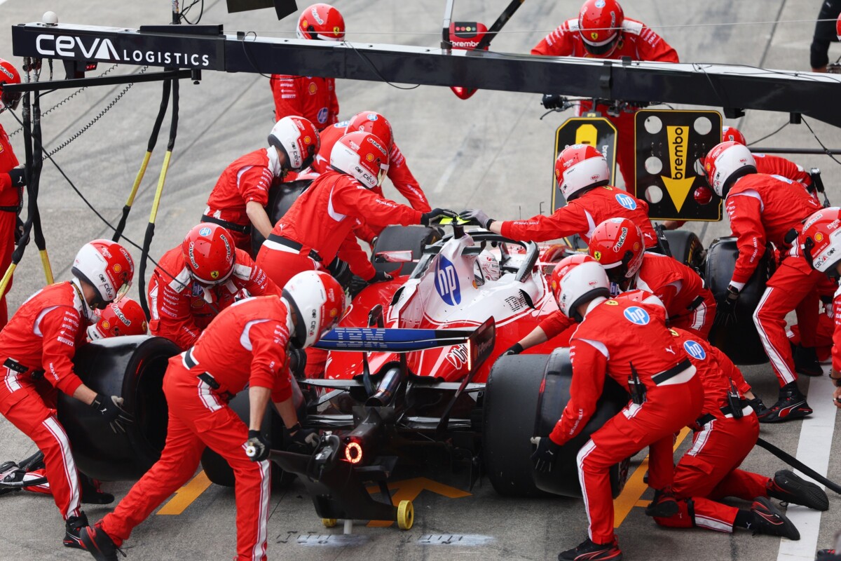 Kiderült, miért bukta el a dobogót Hamilton