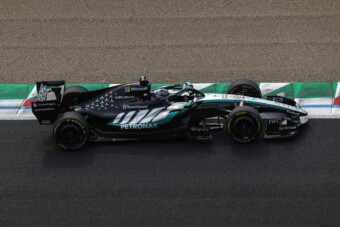 Egy körrel csúszott le a győzelemről Russell