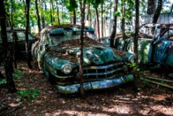 200 elhagyott autóra bukkant egy férfi, 8 órája volt életet lehelni beléjük 1