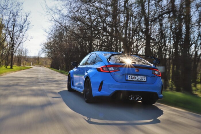 Ennyit drágultak az autók 25 év alatt 16