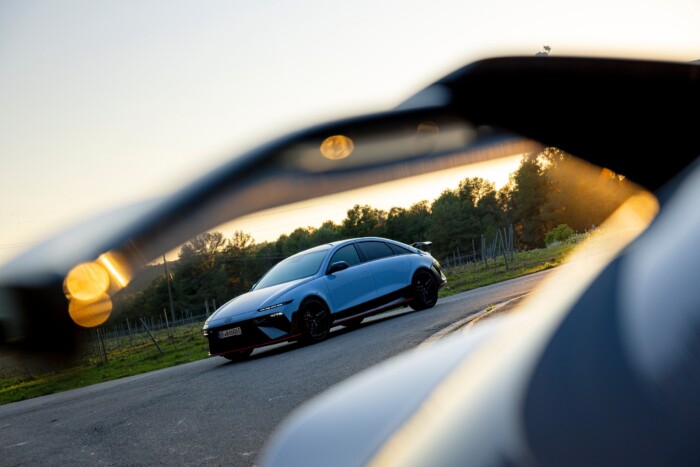 Villanyautó, ami elhiteti veled, hogy benzines 26