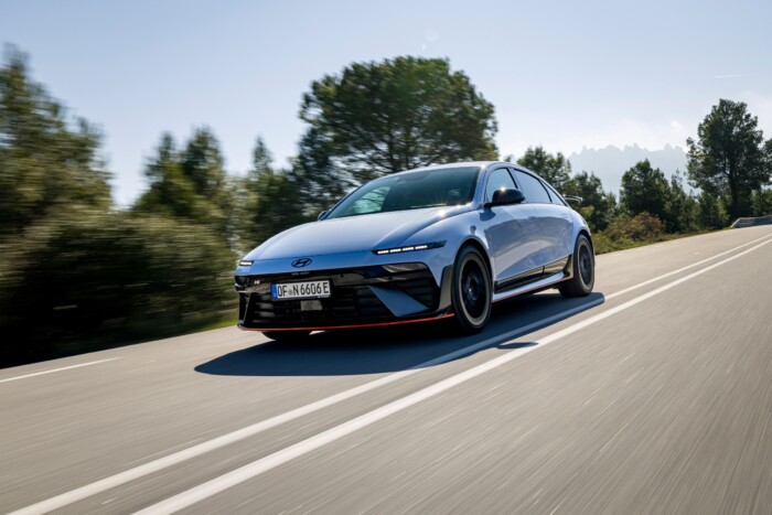 Villanyautó, ami elhiteti veled, hogy benzines 21