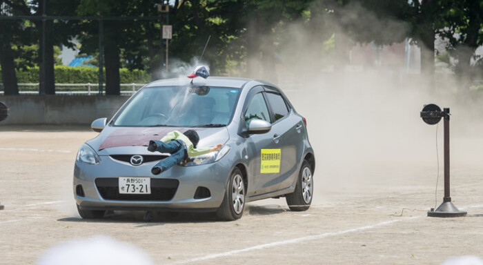 Elgázolt emberrel okítják az óvodásokat Japánban 2 Elgázolt emberrel okítják az óvodásokat Japánban 2